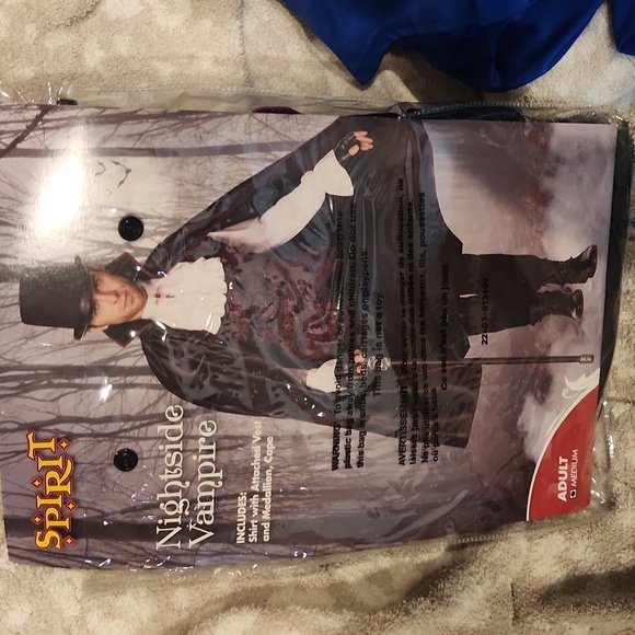 Vampire costume - Picture 1 of 1